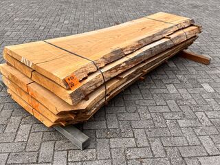 4x Eiken Stam Gezaagd, 80x770mm, Lengte 235cm
